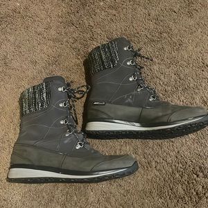 Womens snow boots